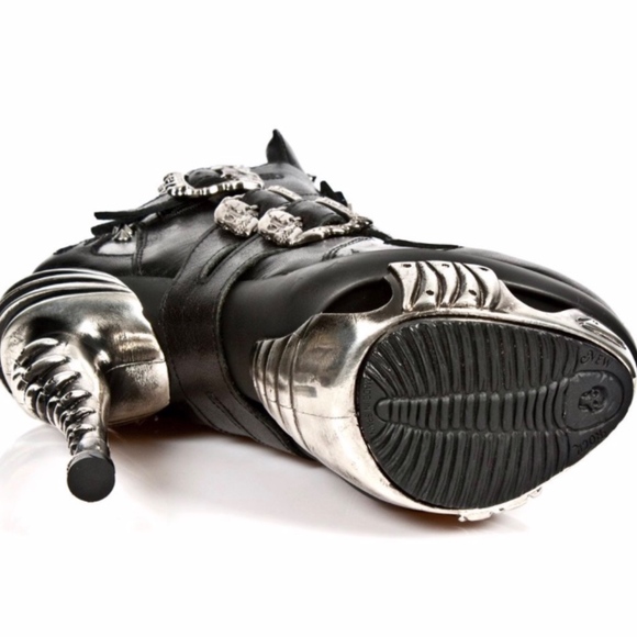 🌻Handmade Leather Biker Boots🌻In Original Box🌻NEVER WORN NWOT - Picture 7 of 8